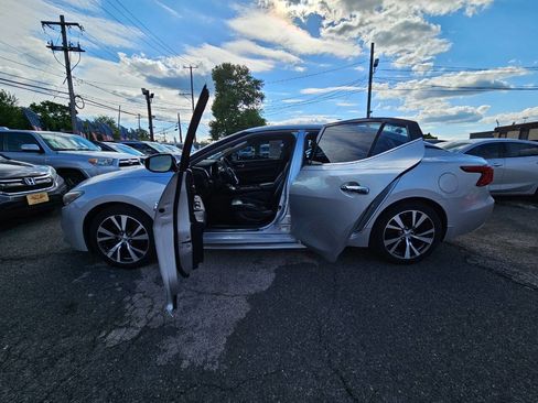 Used 2016 Nissan Maxima Platinum FWD image 10