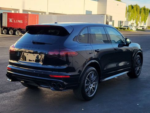 Used 2016 Porsche Cayenne GTS w/ Premium Package Plus AWD/4WD image 4