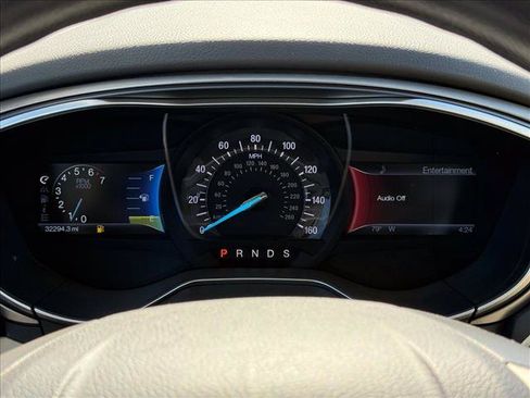 Used 2014 Ford Fusion SE FWD image 11