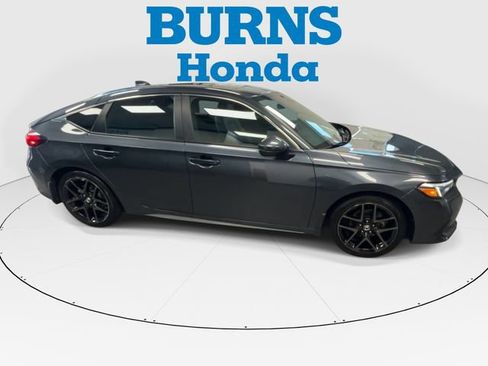 Certified 2023 Honda Civic Sport Touring image 3