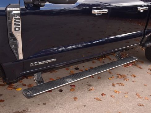 Used 2024 Ford F250 King Ranch w/ Chrome Package image 40