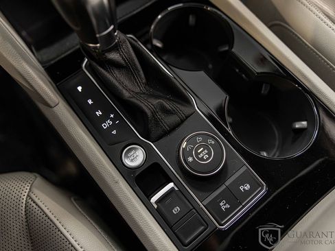 Used 2019 Volkswagen Atlas SEL Premium image 28