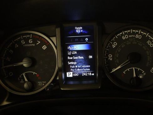 Certified 2023 Toyota Tacoma TRD Sport image 18