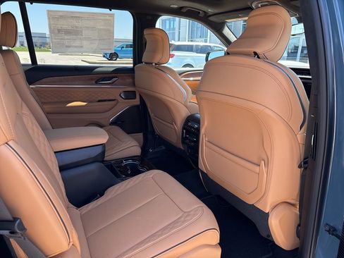New 2026 Jeep Grand Cherokee L Summit AWD/4WD image 13