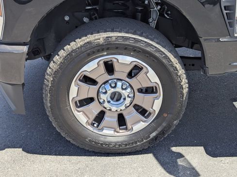 Certified 2025 Ford F250 King Ranch AWD/4WD image 43