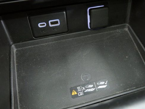 Used 2021 Chevrolet Suburban High Country w/ Premium Package image 34