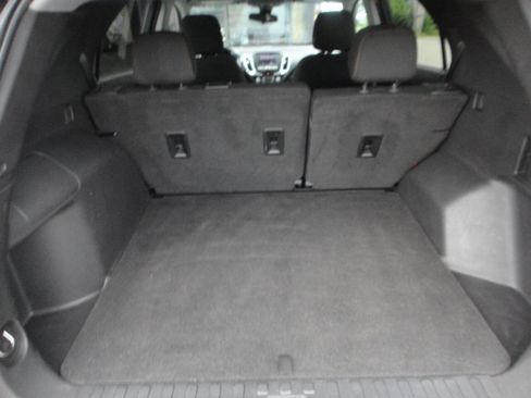 Used 2021 Chevrolet Equinox LT AWD/4WD image 13