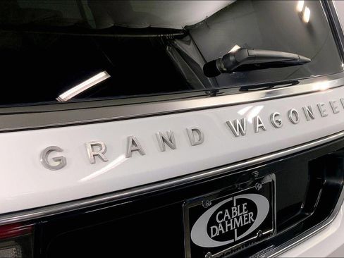 Used 2025 Jeep Grand Wagoneer 4WD image 30