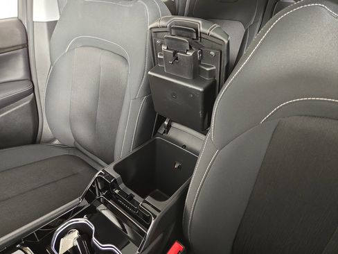 Used 2023 Jeep Grand Cherokee Laredo w/ Luxury Tech Group I image 29