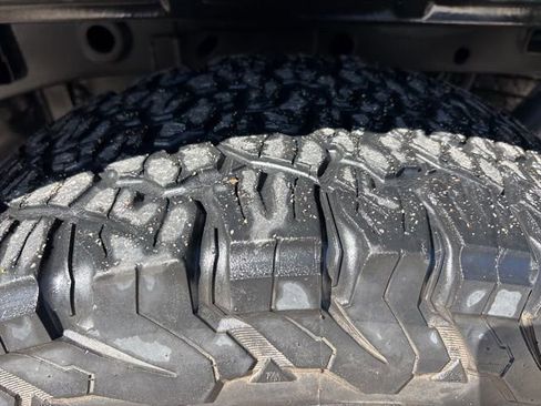 Used 2015 Ford F150 XLT image 12