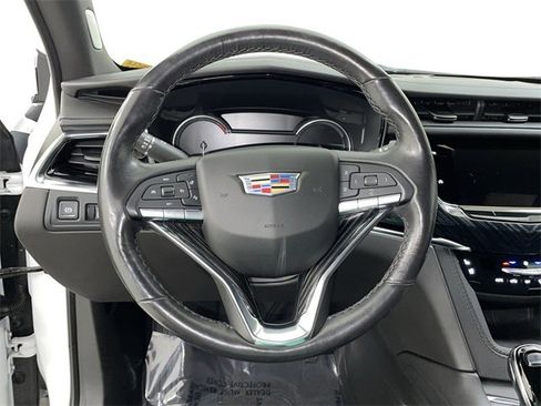 Certified 2023 Cadillac XT6 Premium Luxury w/ LPO, Floor Liner Package image 20