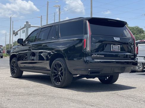 Used 2021 Cadillac Escalade ESV Sport w/ Driver Assist Tech Package AWD/4WD image 13