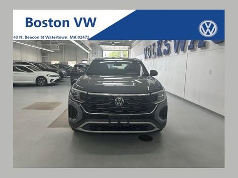 Used 2024 Volkswagen Atlas Cross Sport SE w/ Black Wheel Package AWD/4WD image 1