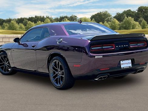 Used 2021 Dodge Challenger R/T Scat Pack RWD image 11