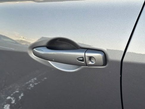 Used 2023 Nissan Kicks SV FWD image 12