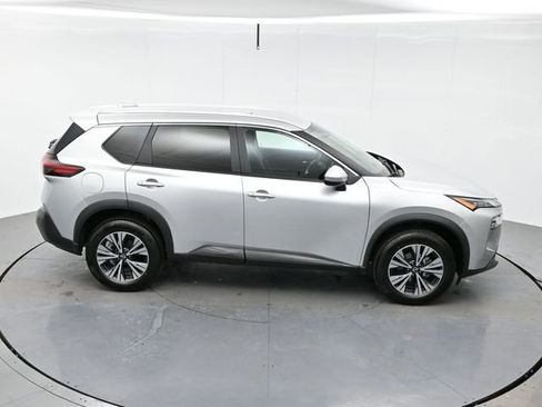 Used 2023 Nissan Rogue SV image 38