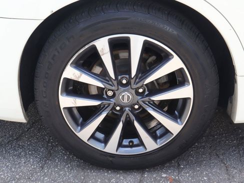 Used 2016 Nissan Altima 2.5 SL w/ 2.5 Technology w/LED Package FWD image 37