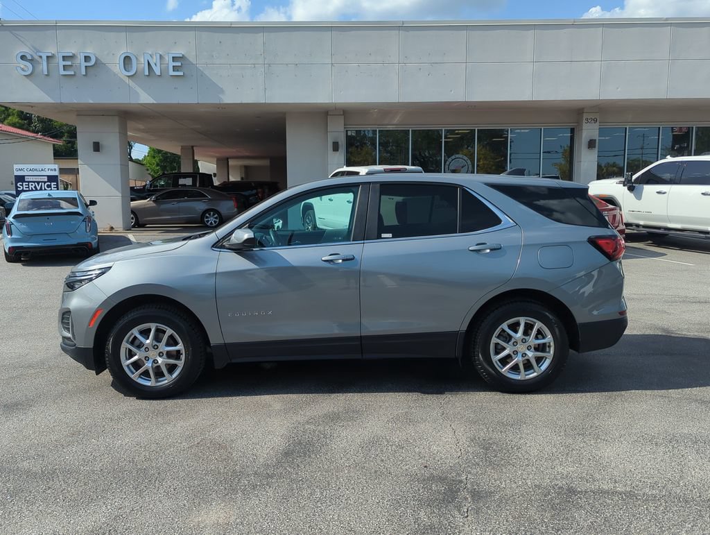 Used 2024 Chevrolet Equinox LT AWD/4WD image 3