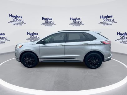 Used 2024 Ford Edge SE w/ Black Appearance Package