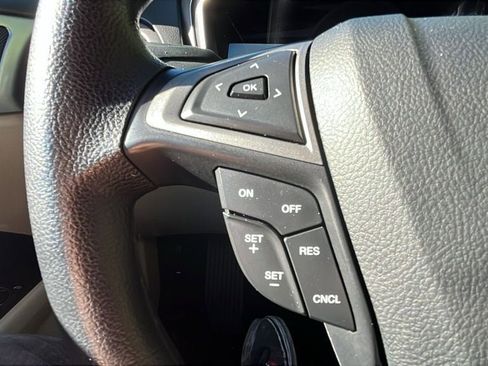 Used 2020 Ford Fusion SE image 14