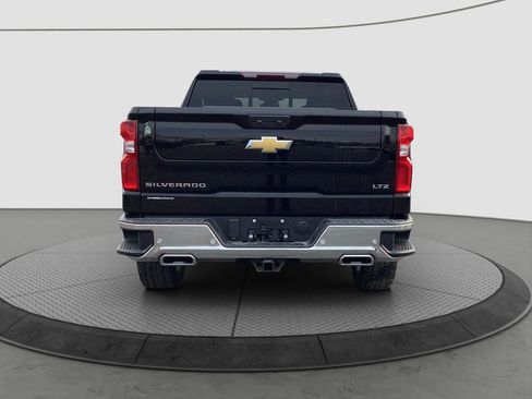 Used 2023 Chevrolet Silverado 1500 LTZ image 7