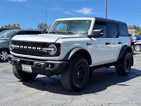 Certified 2023 Ford Bronco Wildtrak AWD/4WD image 4