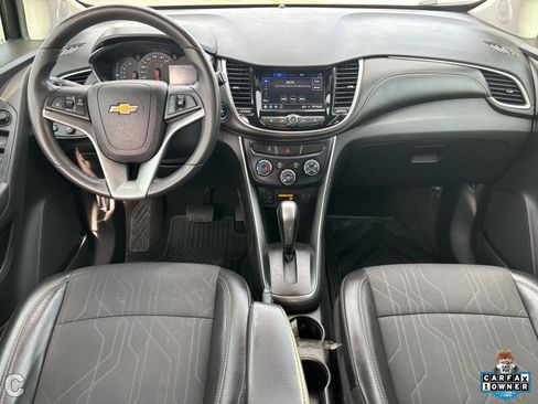 Used 2020 Chevrolet Trax LT w/ Driver Confidence Package image 25