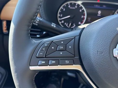 New 2025 Nissan Sentra SV w/ SV Premium Package image 18