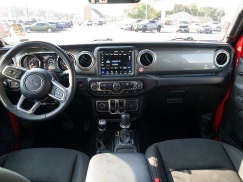 Certified 2023 Jeep Gladiator Overland image 29