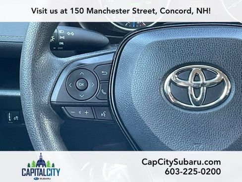 Used 2019 Toyota RAV4 LE AWD/4WD image 17