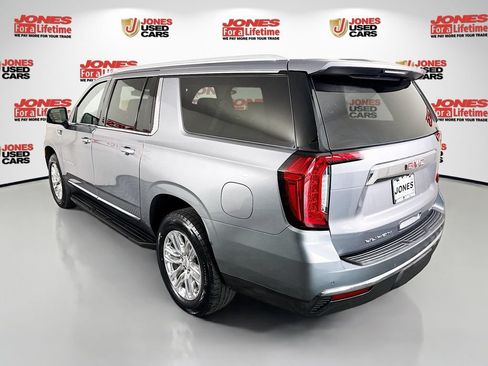 Used 2021 GMC Yukon XL SLT w/ SLT Premium Package AWD/4WD image 2