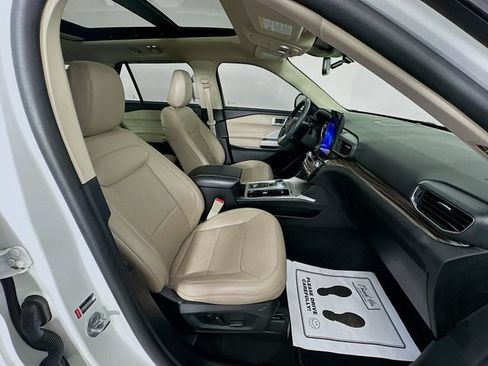 Certified 2023 Ford Explorer Limited w/ Limited Technology Package AWD/4WD image 37