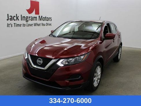 Certified 2021 Nissan Rogue Sport S image 1