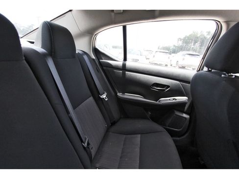 Used 2025 Nissan Sentra SV w/ All-Weather Package FWD image 14
