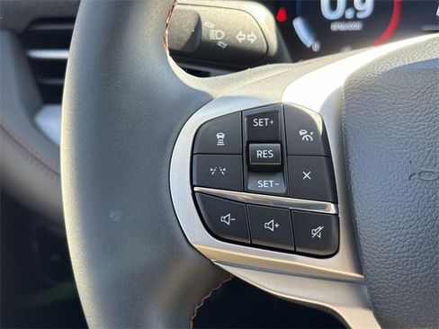 New 2026 Ford Explorer Active image 25