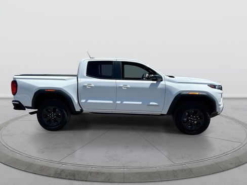 Used 2025 GMC Canyon Elevation RWD image 9