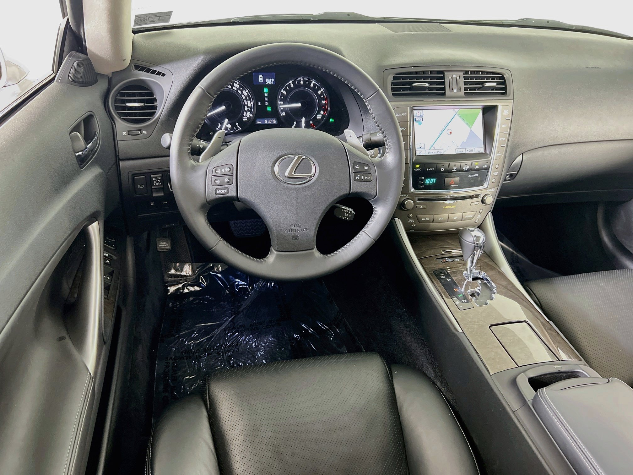 Used 2010 Lexus IS 250C w/ Luxury Pkg RWD image 22