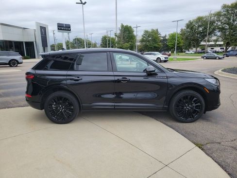 Used 2023 Lincoln Corsair AWD w/ Equipment Group 101A image 2