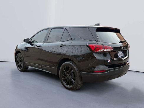 Used 2024 Chevrolet Equinox LS w/ LS Convenience Package image 5