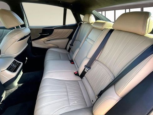 Used 2022 Lexus LS 500 image 27