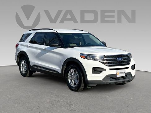 Used 2020 Ford Explorer XLT image 1