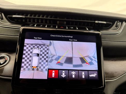 Used 2024 Jeep Grand Cherokee L Limited w/ Luxury Tech Group II image 37