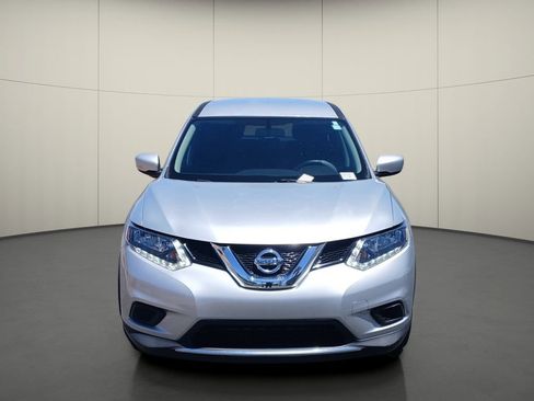 Used 2016 Nissan Rogue S FWD image 2