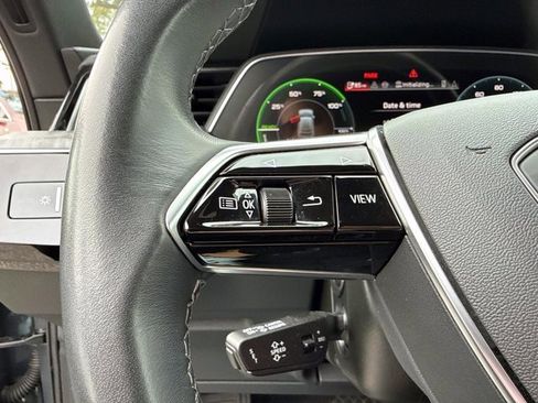 Used 2024 Audi Q8 e-tron Premium Plus w/ Premium Plus Package image 34