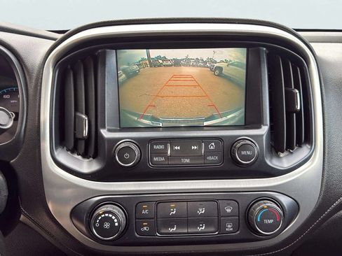 Used 2017 GMC Canyon SLE RWD image 10