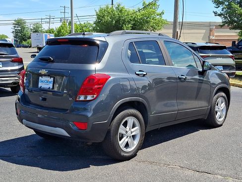 Certified 2018 Chevrolet Trax LT w/ LT Convenience Package FWD image 7