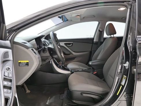 Used 2014 Hyundai Elantra SE w/ Option Group 02 image 15