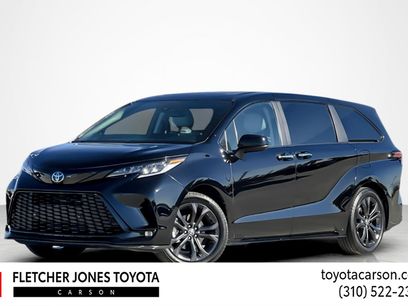 Used 2025 Toyota Sienna XSE