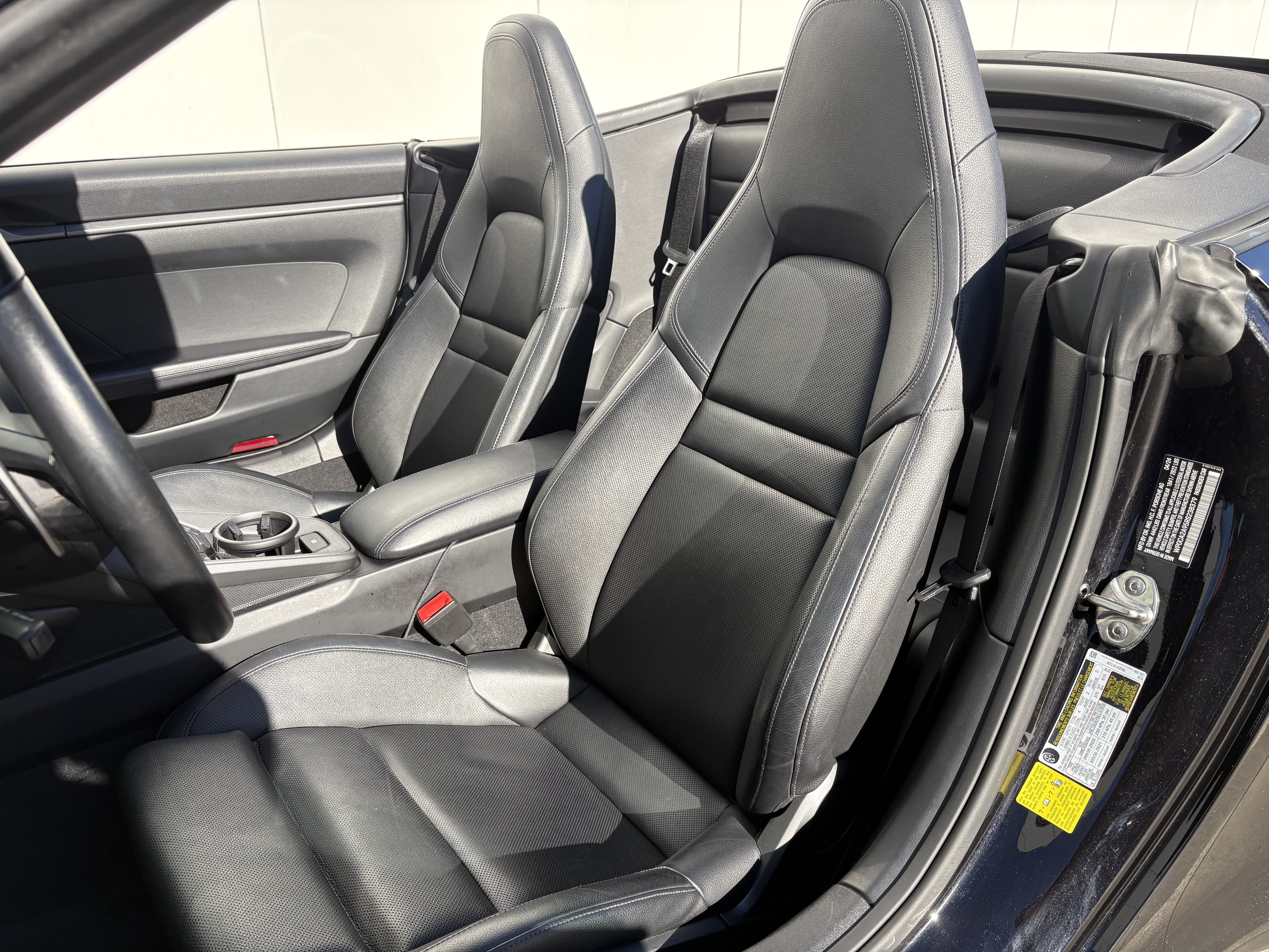 Used 2024 Porsche 911 Carrera RWD image 10