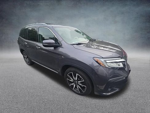 Used 2019 Honda Pilot Touring image 2
